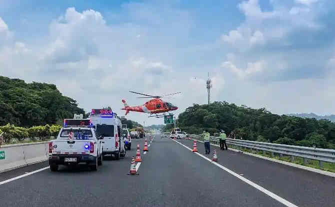 华宁高速公路汽车救援案例